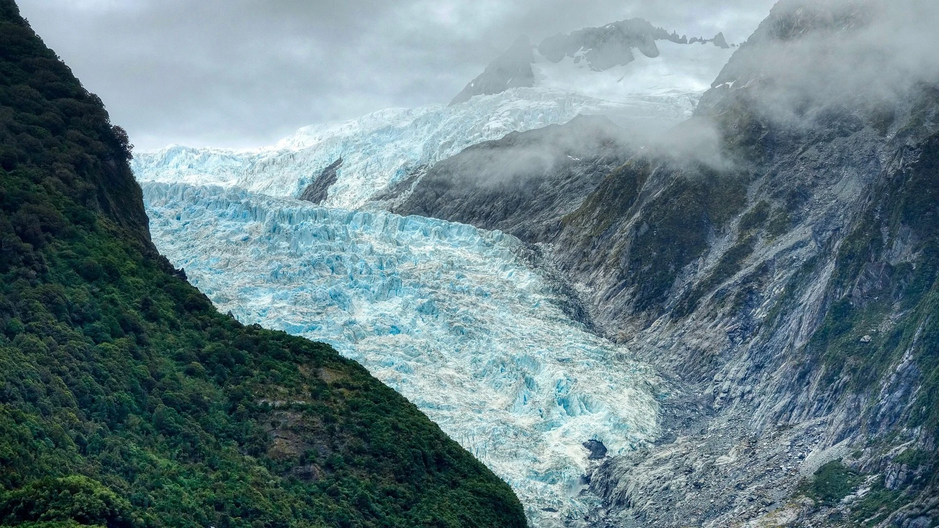 West Coast glacier country at the start of a Franz Josef to Wānaka one-way